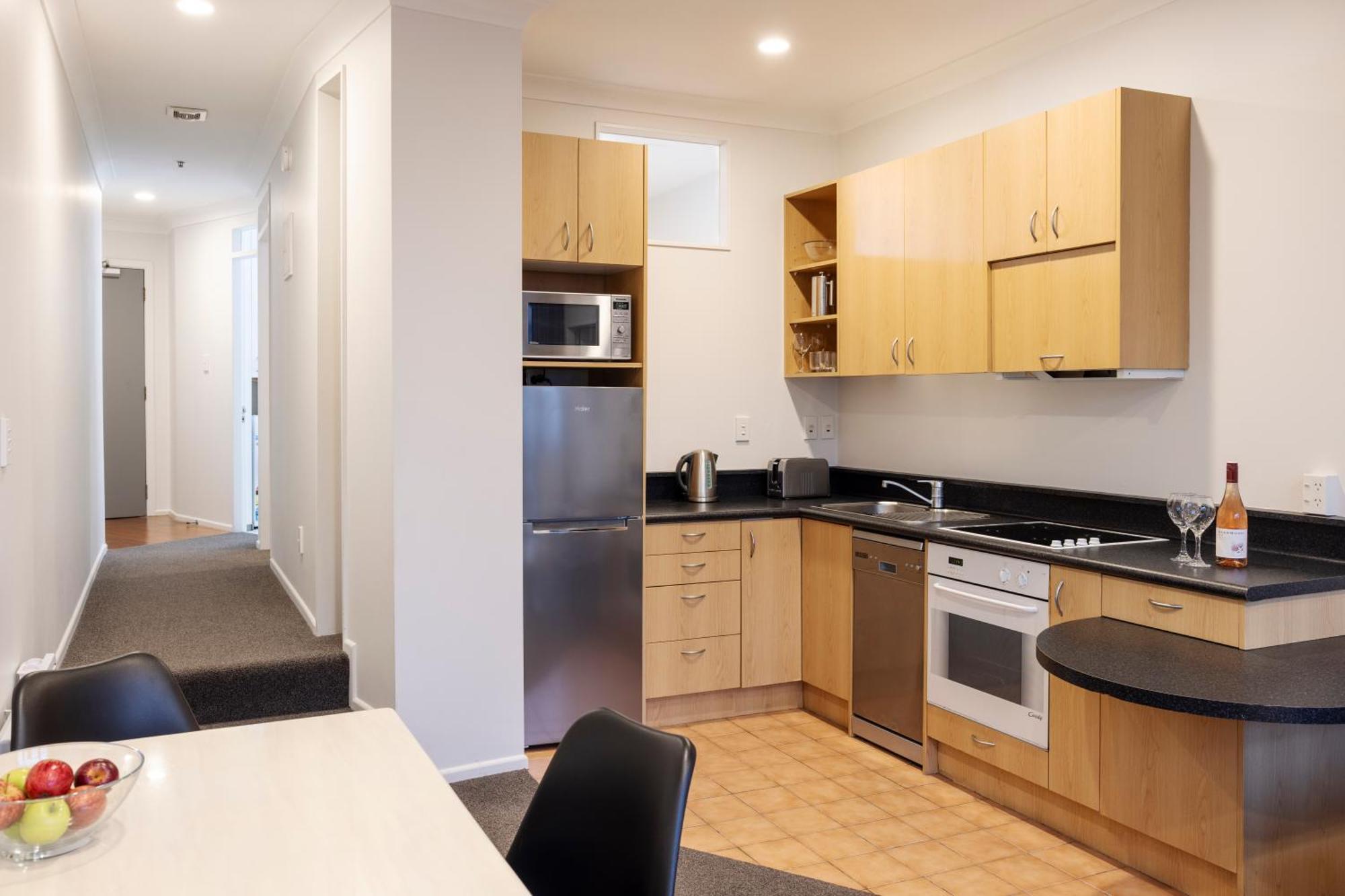 Quest On The Terrace Serviced Apartments Wellington Exterior photo