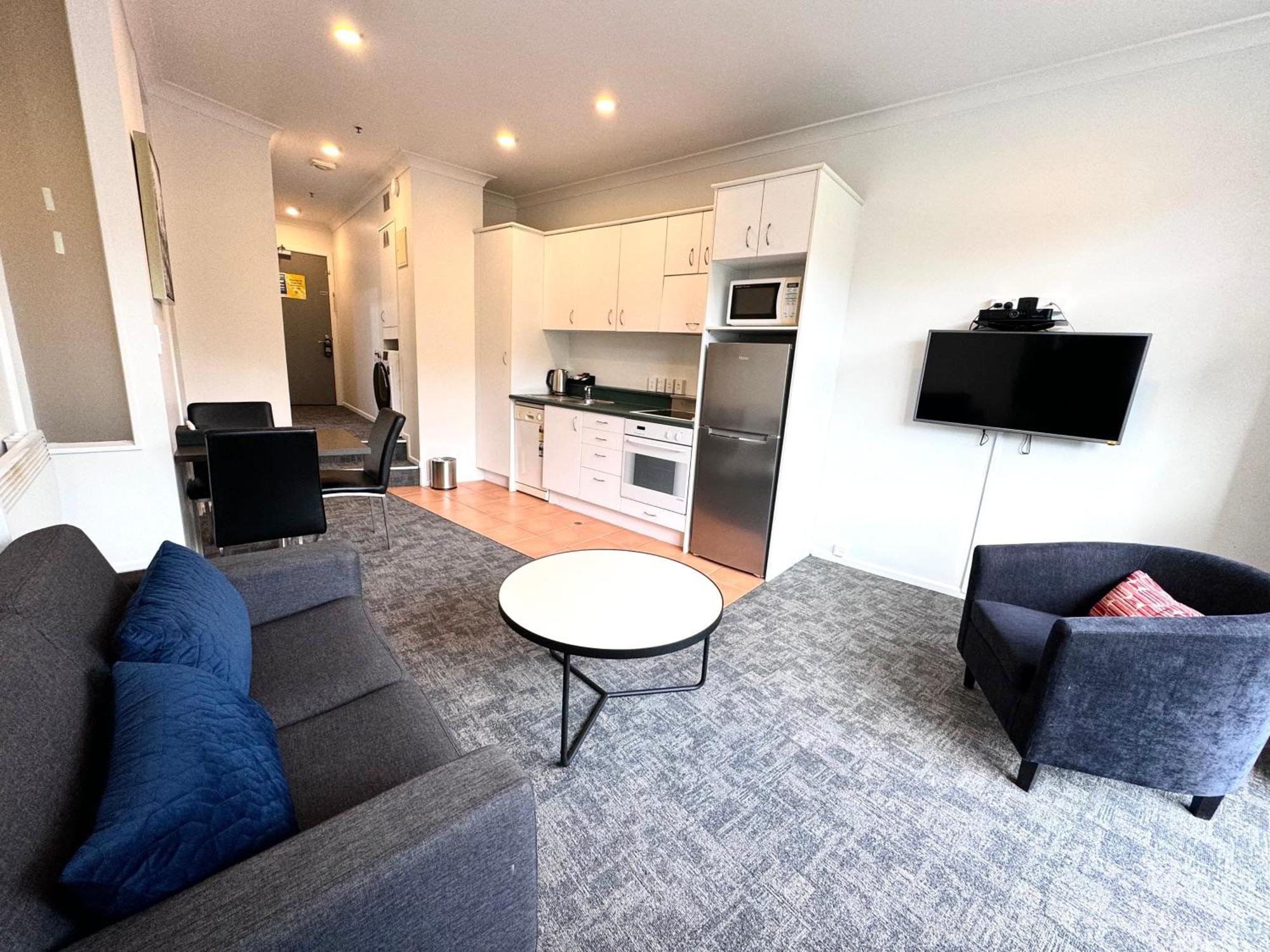 Quest On The Terrace Serviced Apartments Wellington Exterior photo