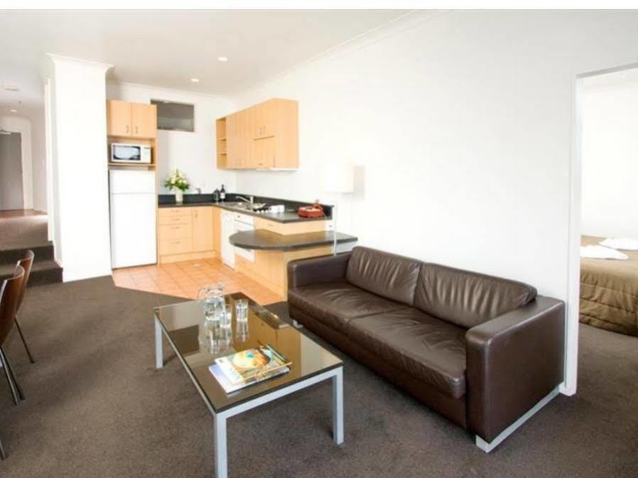 Quest On The Terrace Serviced Apartments Wellington Exterior photo